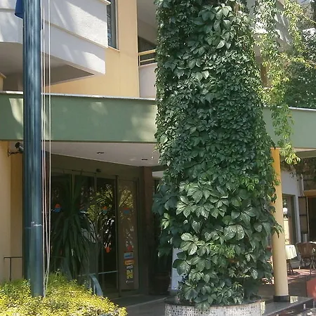 Sifalar ホテル
